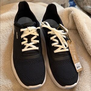 OluKai Women’s Island Hopper 7.5